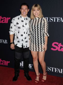 24350841_Jennette_McCurdy_attends_Star_M