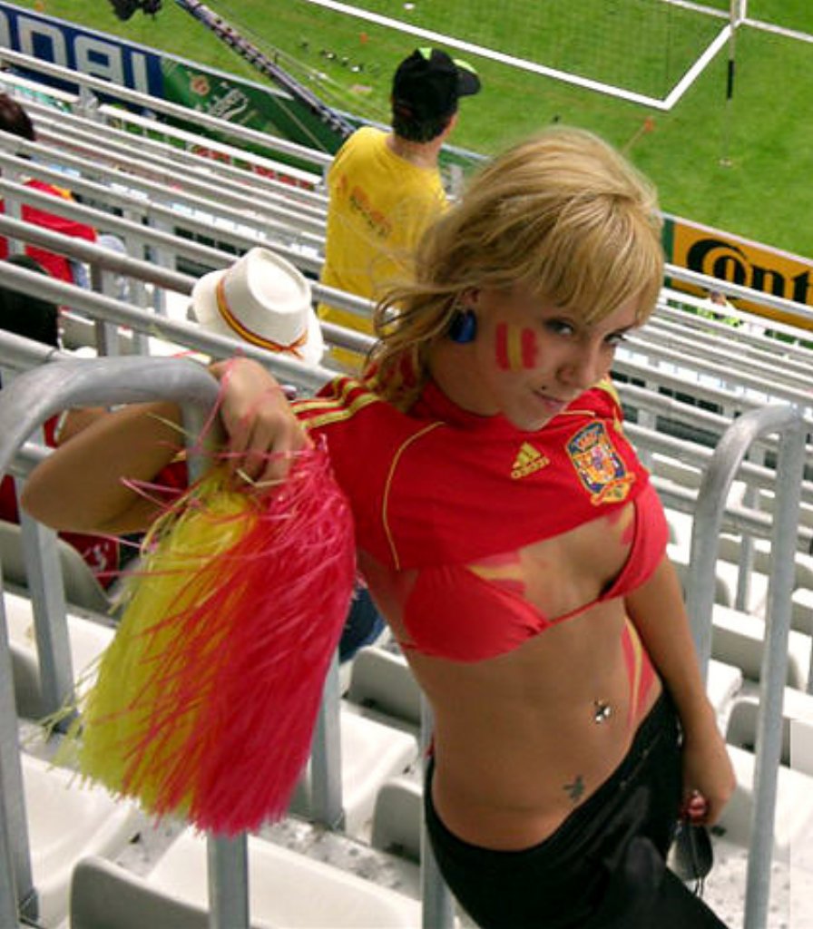 85315 2010 world cup babes 16 a 123 447 lo
