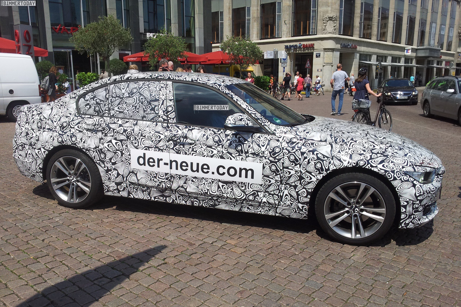Jaguar XE Werbung BMW 3 er Der Neue com 02