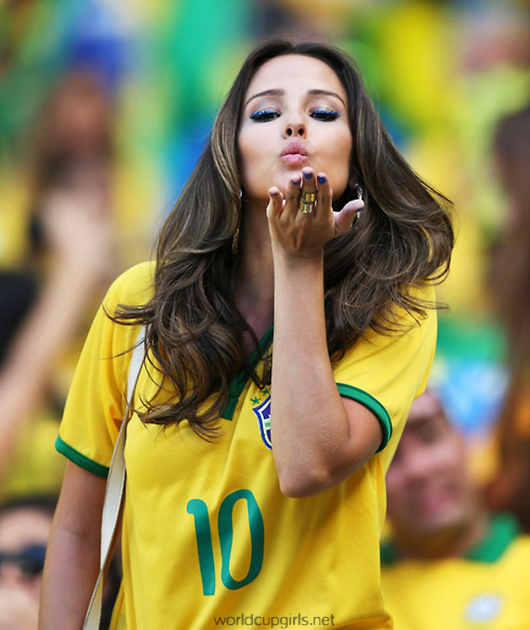 hot brazilian girl world cup 2014 06